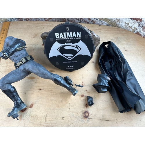 136 - Batman, Batman V Superman : Dawn of Justice Sideshow Premium Format Figure Limited Edition 255/500 -... 