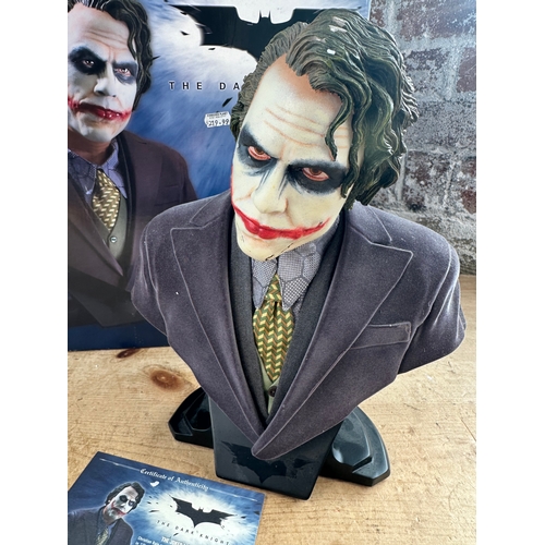 138 - The Joker Limited Edition (378/2500) 1:2 Scale Bust by DC Direct 2009  - Batman the Dark Knight
