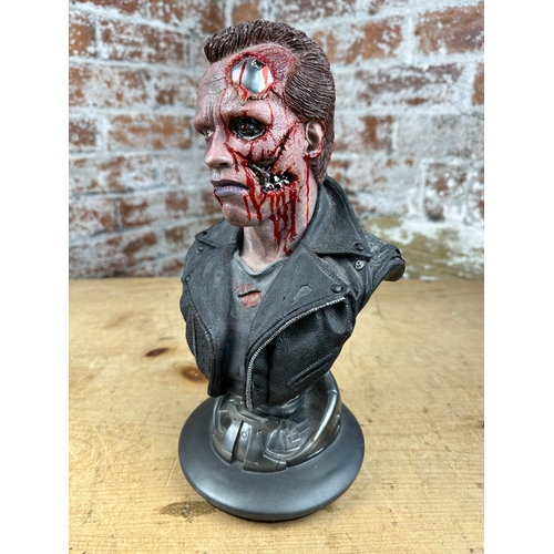 156 - Terminator T-800 Battle Damaged Bust