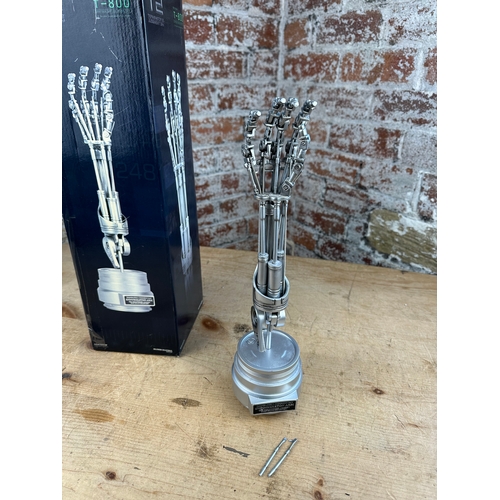 159 - Terminator 2 Judgement Day Endoskeleton Arm - The Hollywood Armory Half Scale Collection (a/f)