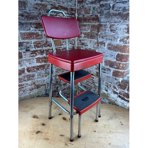 480 - Vintage Prestige Foldingf Step Stool