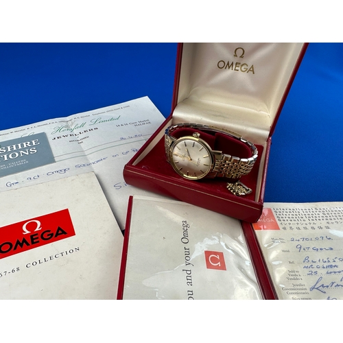 87 - 1968 9ct Gold Case Omega De Ville Seamaster Automatic Gentleman's Wrist Watch. Complete with box, re... 