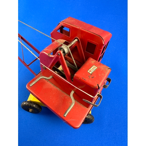 101 - Tri-ang Jones KL44 Tinplate Crane