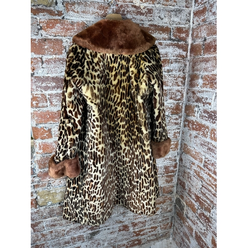 455 - Vintage Beaver Lamb Coat with Leopard Print Design