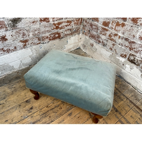 490 - Queen Anne Leg Footstool