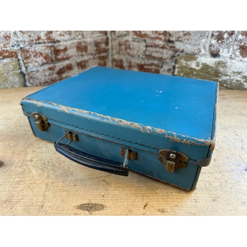 173 - Vintage Small Blue Case