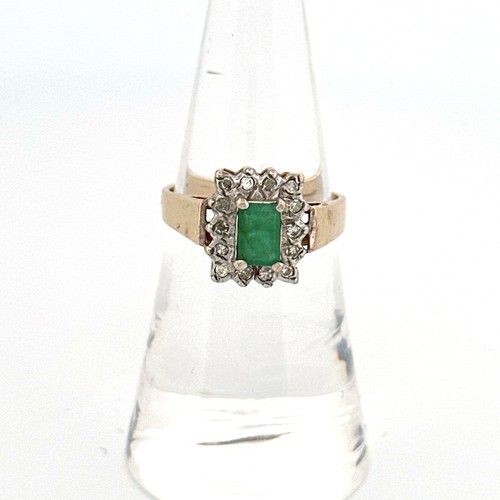 48 - 9ct Gold Ring set with Emerald & small Diamonds size N, 3g gross