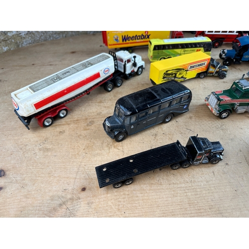 69 - Corgi & Matchbox Diecast Trucks & Lorries
