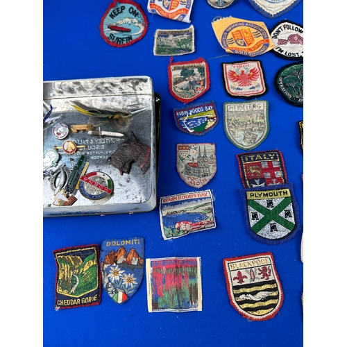 186 - Group of Collectable Pin Badges & Vintage Fabric Patches