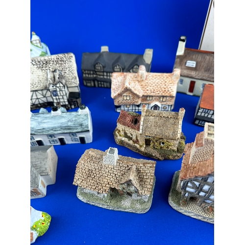 174 - Group of Miniature Houses