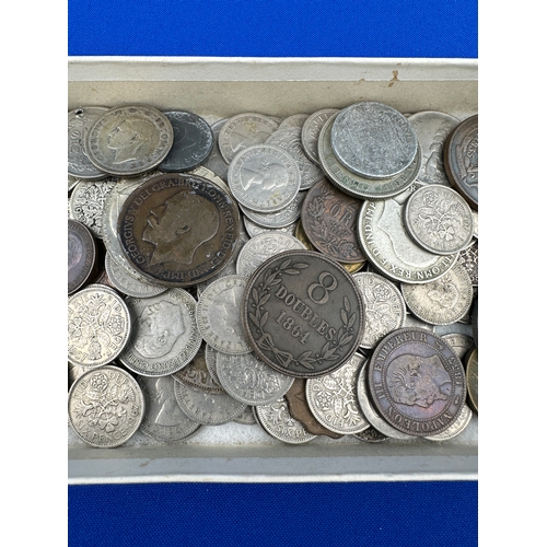 103 - Collection of Vintage & Antique Worldwide Collectable Coins