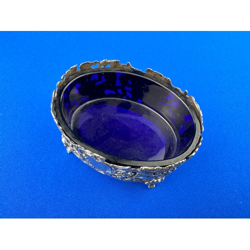 12 - Hallmarked Silver Salt with Cobalt Blue Glass Inner Birmingham 1882 65.8g