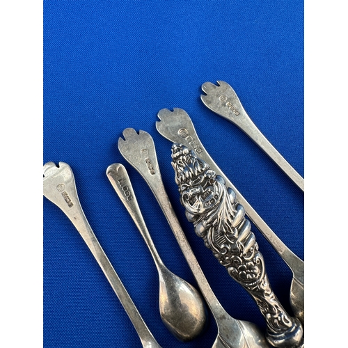 27 - Hallmarked Silver Spoons & Boot Hook - Spoons 60g