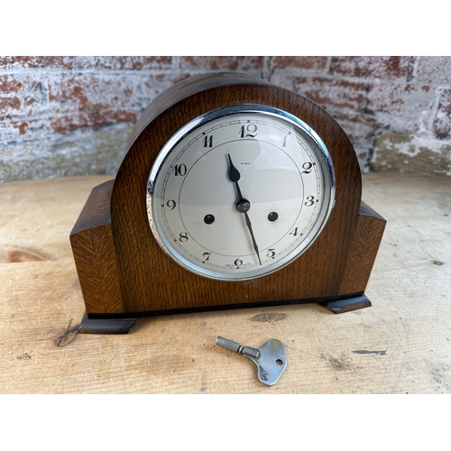 120 - Enfield Chiming Mantel Clock - Ticking