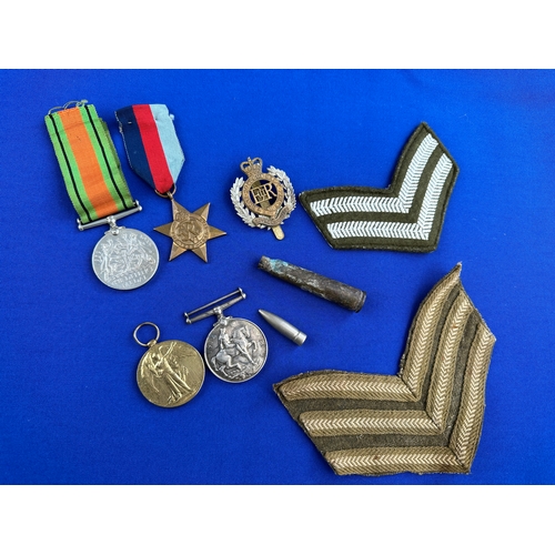 100 - WWI Medals 1781 Pte W.W. Cuthbertson, King's Own Scottish Borders. WWII Medals, Cap Badge, Stripes &... 