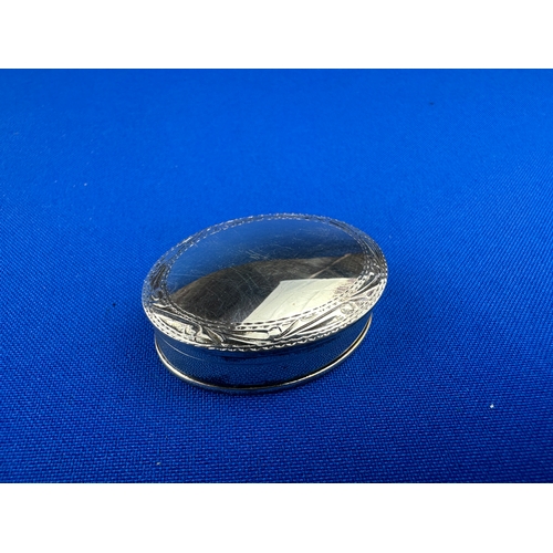 40 - Engraved Silver Pill Box 14.6g