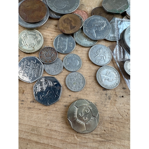 238 - Group of Vintage & Collectable Coins & Currency