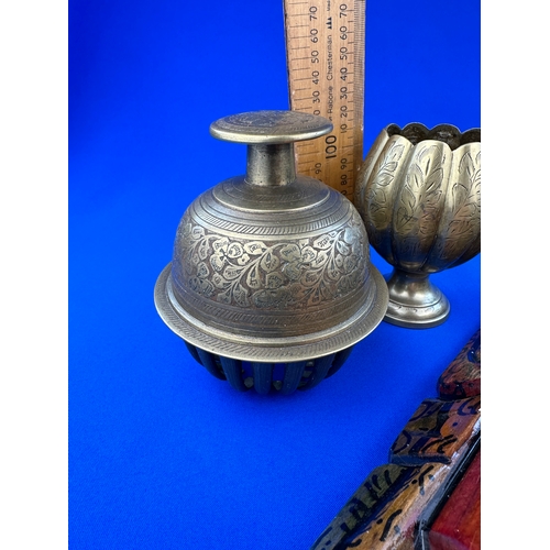 364 - Group of Collectables including: Large Elephant Bell & Wall Hangings