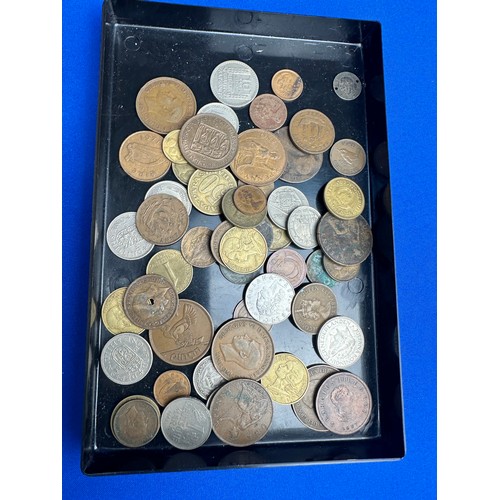 324 - Box of Quality Small Collectables & Vintage Coins