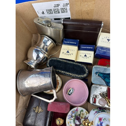 324 - Box of Quality Small Collectables & Vintage Coins