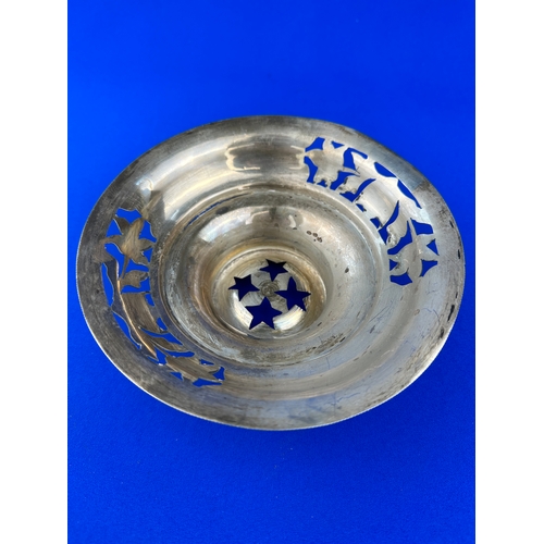 68 - Eastern 900 Silver Pierced Dish 210g with Full Egyptian Hallmarks 1921 Cairo