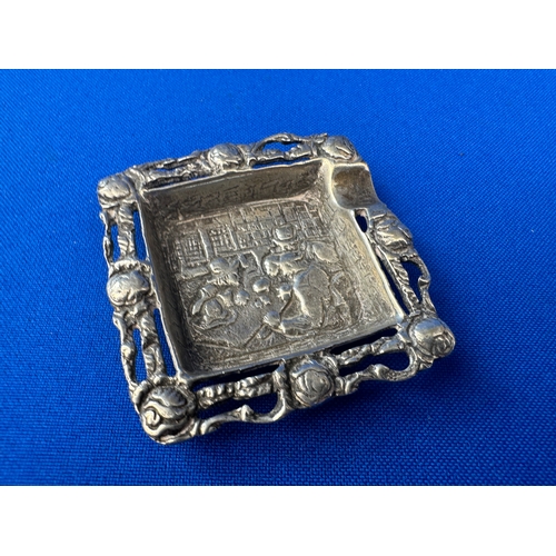 40 - Eastern 900 Silver Ashtray 34g Hallmarked Cairo