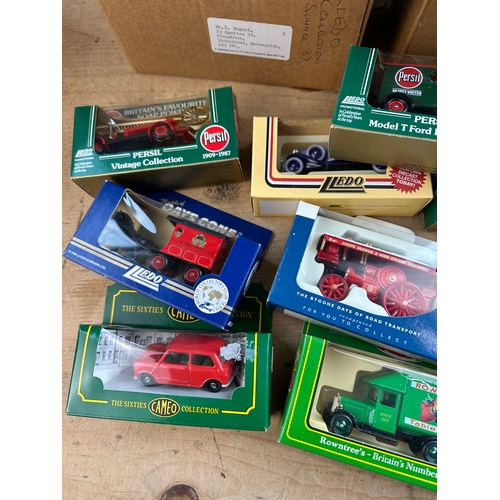 196 - Quantity of Lledo Days Gone & other Boxed Diecast Vehicles