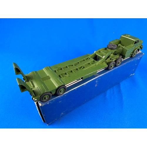 144 - Dinky Supertoys 660 Tank Transporter