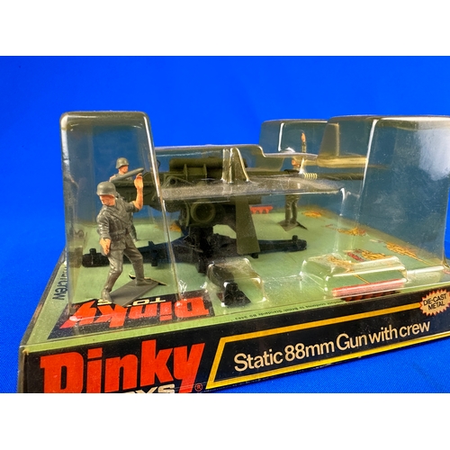 146 - Dinky Toys 662 Static 88mm Gun with Crew - still with Shells