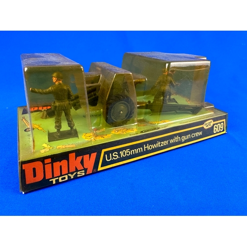 148 - Dinky Toys 609 U.S. 105mm Howitzer with Gun Crew - with Shells