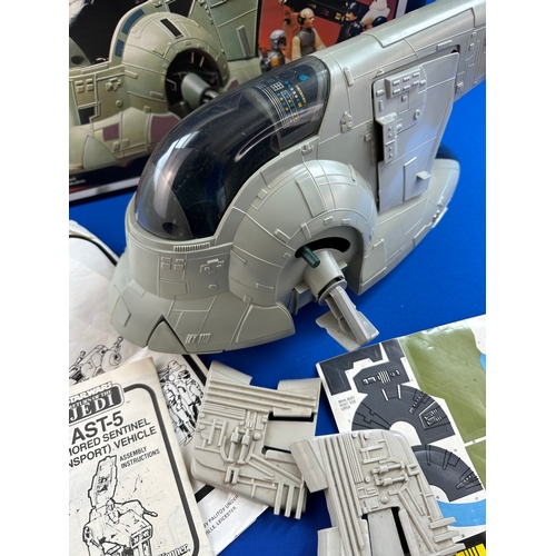 215 - Star Wars Return of the Jedi Slave I Vehicle Boxed