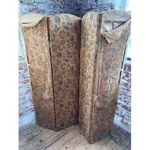 567 - Antique Screen / Room Divider