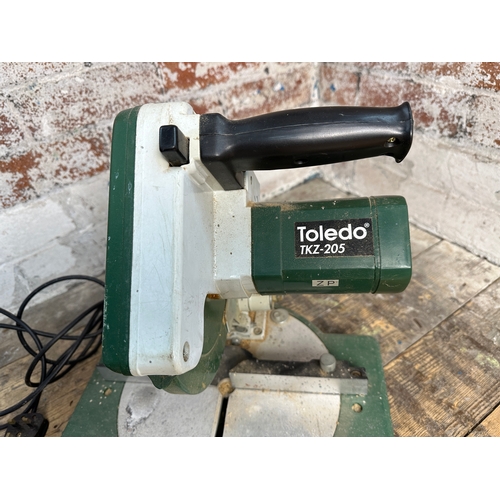 498 - Toledo TKZ-205 205mm 240V Chop Saw with a Selection of Hand Saws