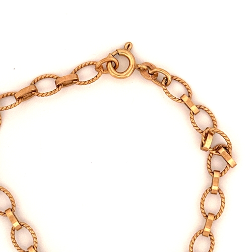 26 - 9ct Gold Bracelet 4.22g 18.5cm long