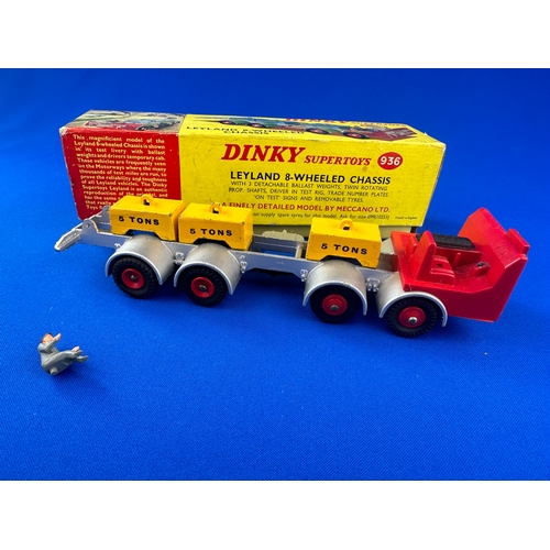 104 - Dinky Toys Diecast Leyland 8-Wheeled Chassis Truck 936