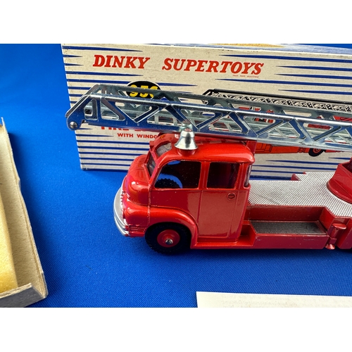 105 - Dinky Toys Diecast Turntable Fire Truck 956