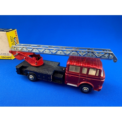 106 - Dinky Toys Diecast Turntable Fire Truck 956