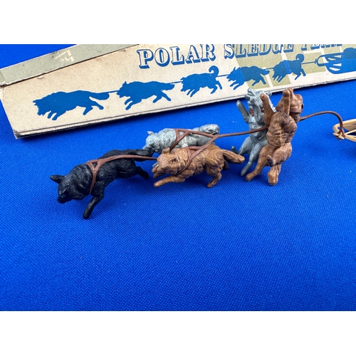 153 - Herald Models Polar Sled Team