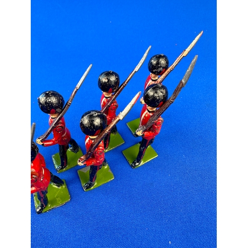 157 - Early Britains Coldstream Guards Figures