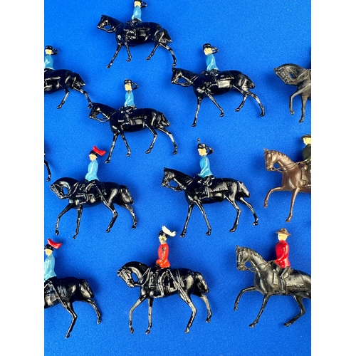 159 - Quantity of Vintage Mounted Britains Figures