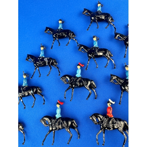 159 - Quantity of Vintage Mounted Britains Figures