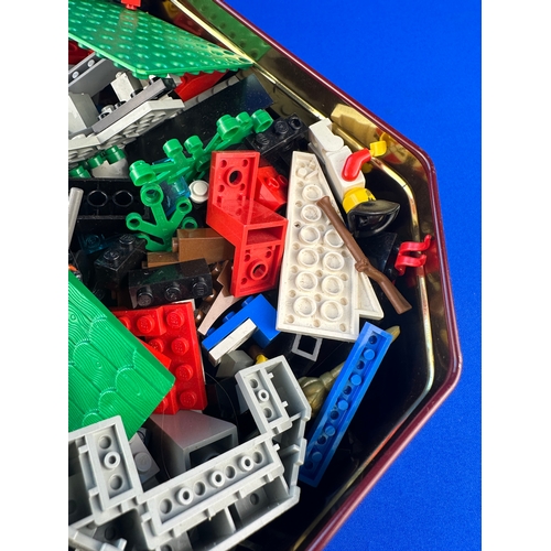 175 - Box of Vintage Lego