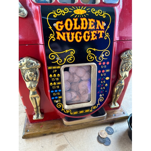 227 - 1940's Mills Golden Nugget One Arm Bandit Machine In Working Order. Needs a little TLC to make perfe... 