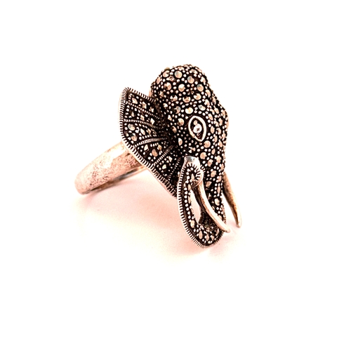 5 - 925 Silver & Marcasite Elephant Ring 11g Size Q