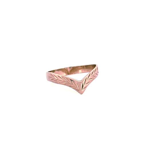 50 - 9ct Gold Engraved Wishbone Ring size O 1.45g