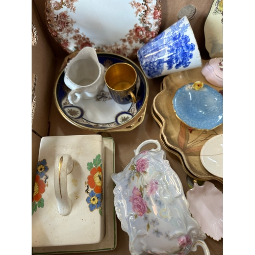 194 - Box of Vintage & Antique Ceramic Items