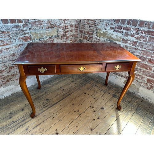 513 - Highly Polished Desk or Hall Table