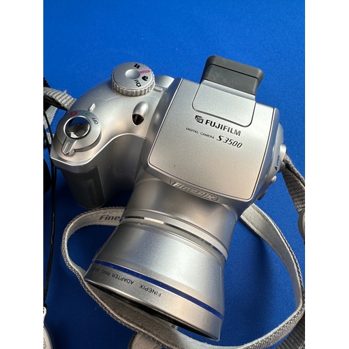 Fujifilm Finepix s3500 Digital Camera