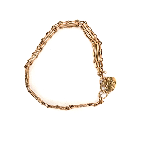 37 - 9ct Gold Gate Bracelet 4.67g