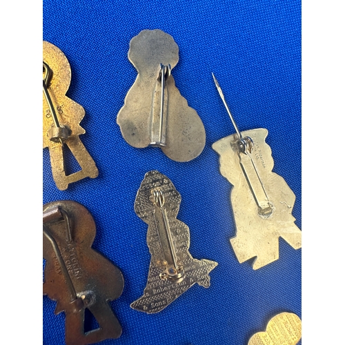 296 - Group of Assorted Golly Badges